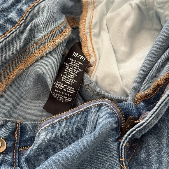 BCBG Generation Pleated Denim Trouser Short - Picture 3 of 3